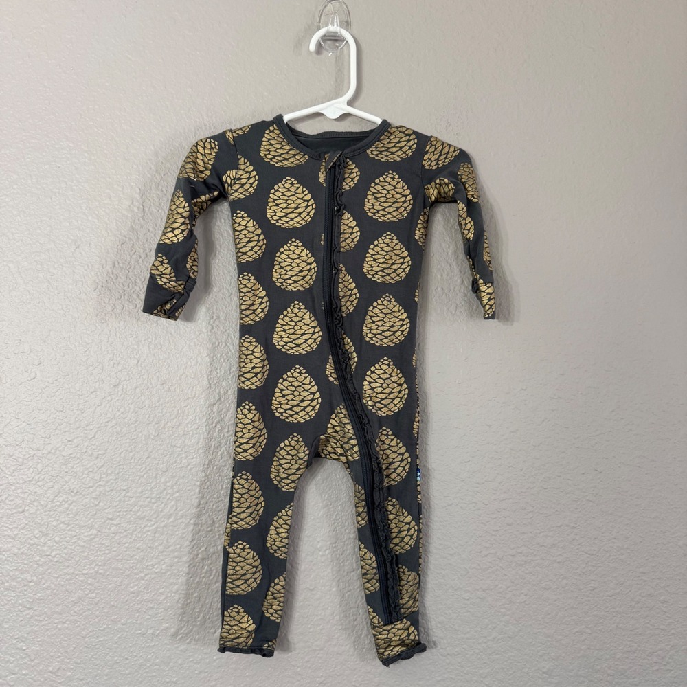 KicKee Pants Kid's‎ Size 9-12 Months Gray Gold Pinecone Print Footless Romper